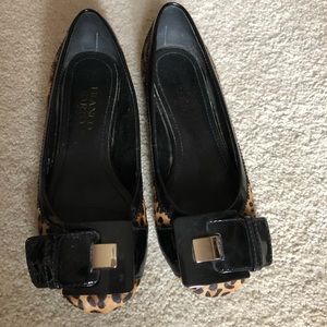 Women’s Animal faux fur flats, size 4.5